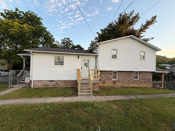 2nd image of 119 Pershing Ave