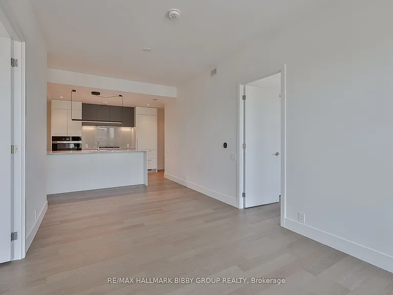 1414 Bayview Ave #304 — Photo 6