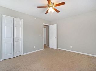 8624 Countryshire Ln APT 3, Kansas City, MO 64138