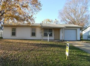 3537 Half Moon Dr, Fort Worth, TX 76111