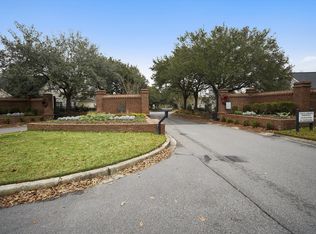2458 Deer Ridge Ln, Charleston, SC 29406