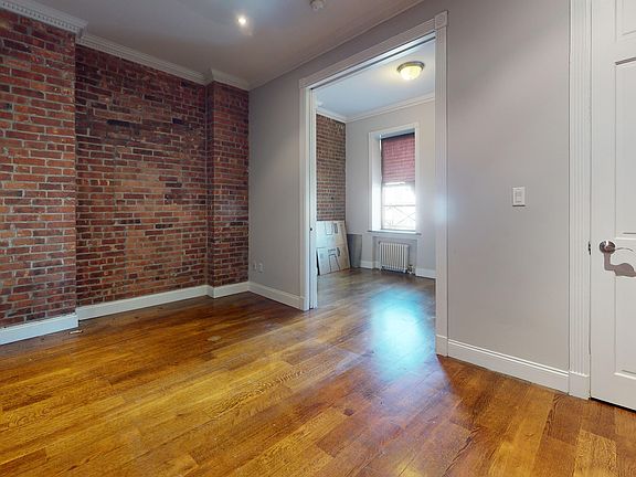 4th image of 724 10th Ave APT 3b