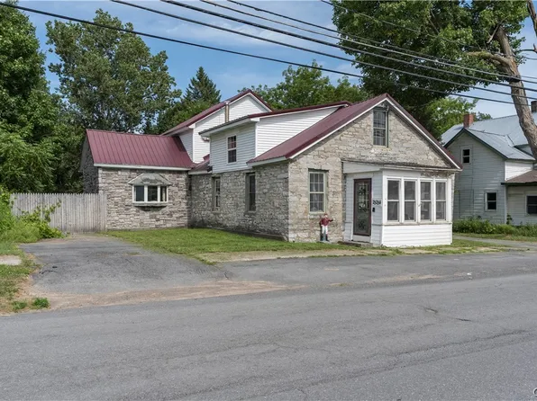 25054 Woolworth St, Carthage, NY 13619