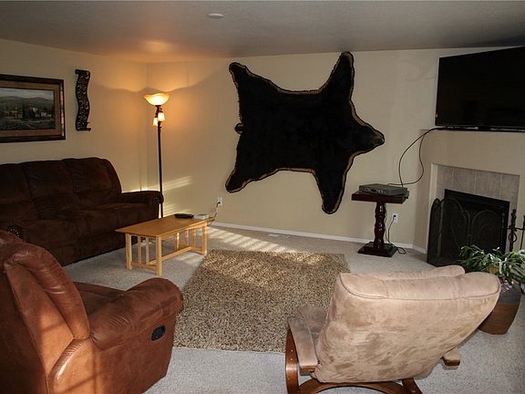 4th image of 2104 Dilley Ct
