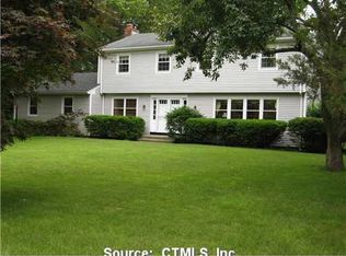 172 Oldfield Rd, Trumbull, CT 06611