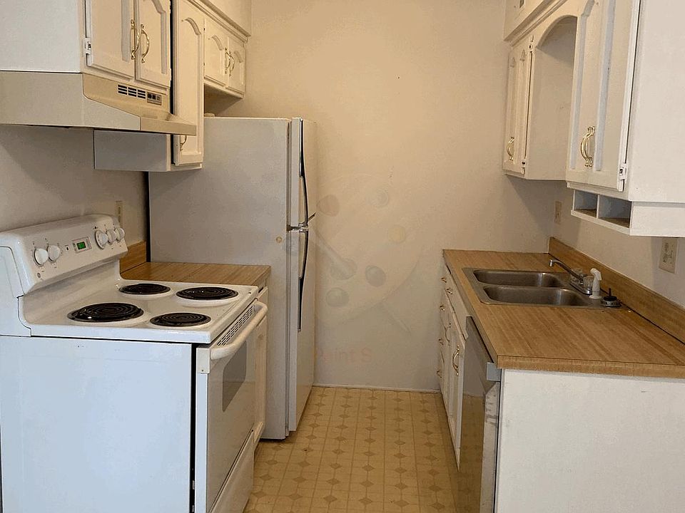 1st image of 9044 W 83rd Ter