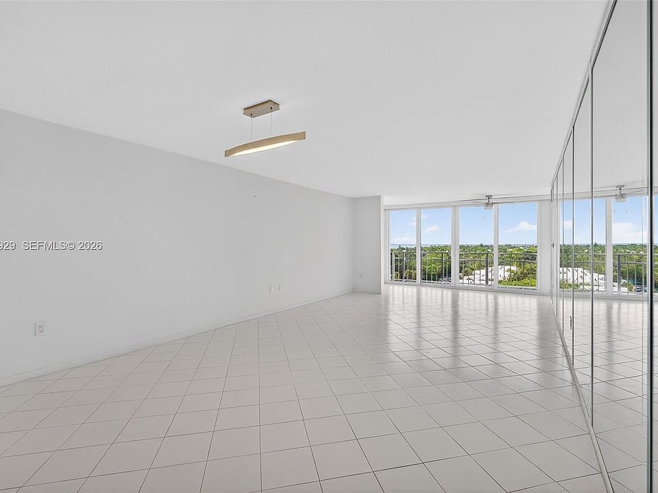 1st image of 600 Grapetree Dr APT 8FS