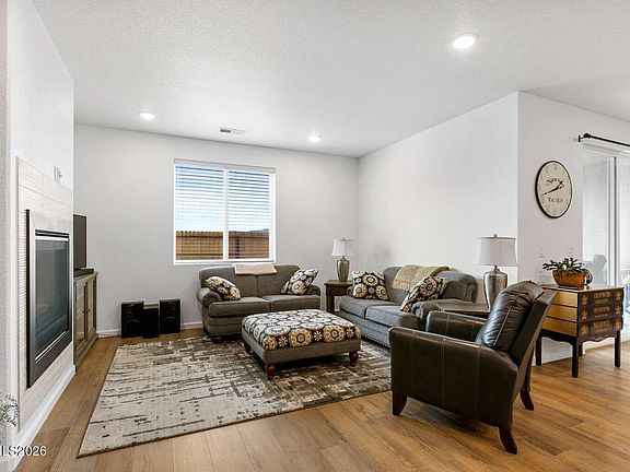 5th image of 3274 Eleanor Way