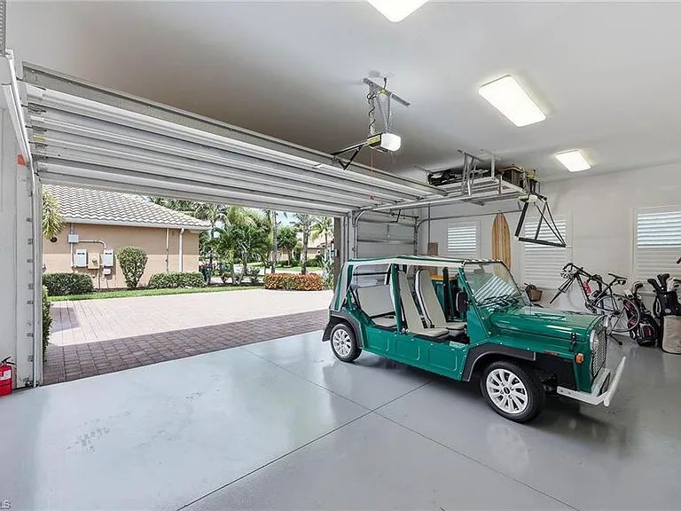 9446 Lagomar Ct — Photo 37