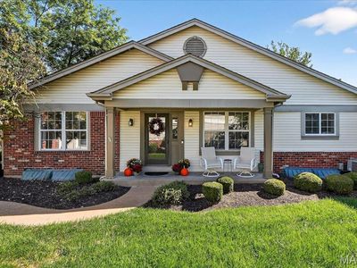 15812 Newton Ridge Dr, Chesterfield, MO, 63017