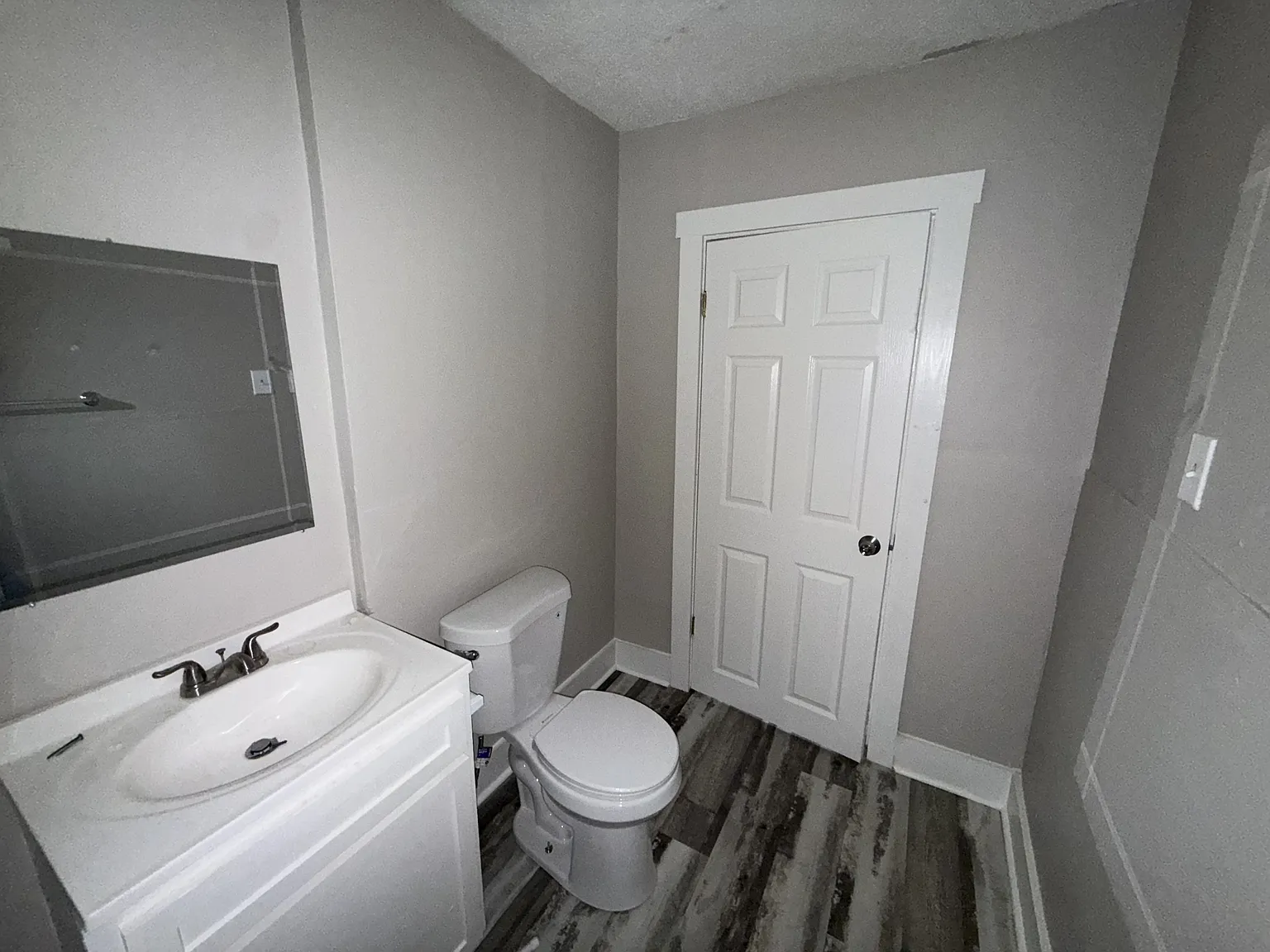 1057 College Street - 1 — Photo 2