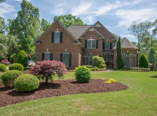 825 Southern Magnolia Ct, Spartanburg, SC 29301