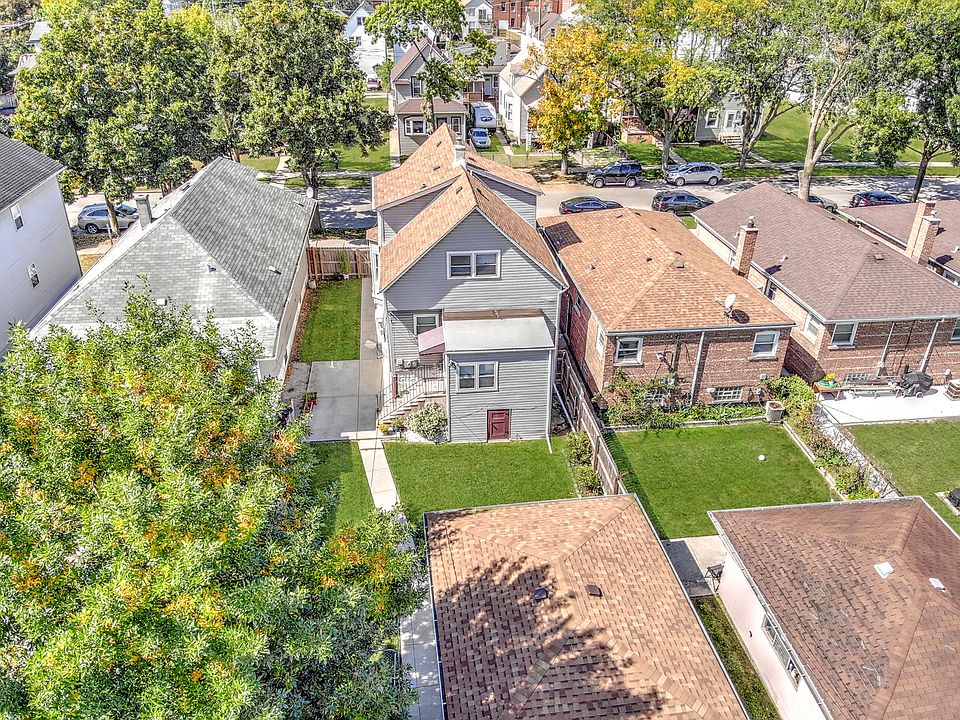 2nd image of 13147 S Brandon Ave