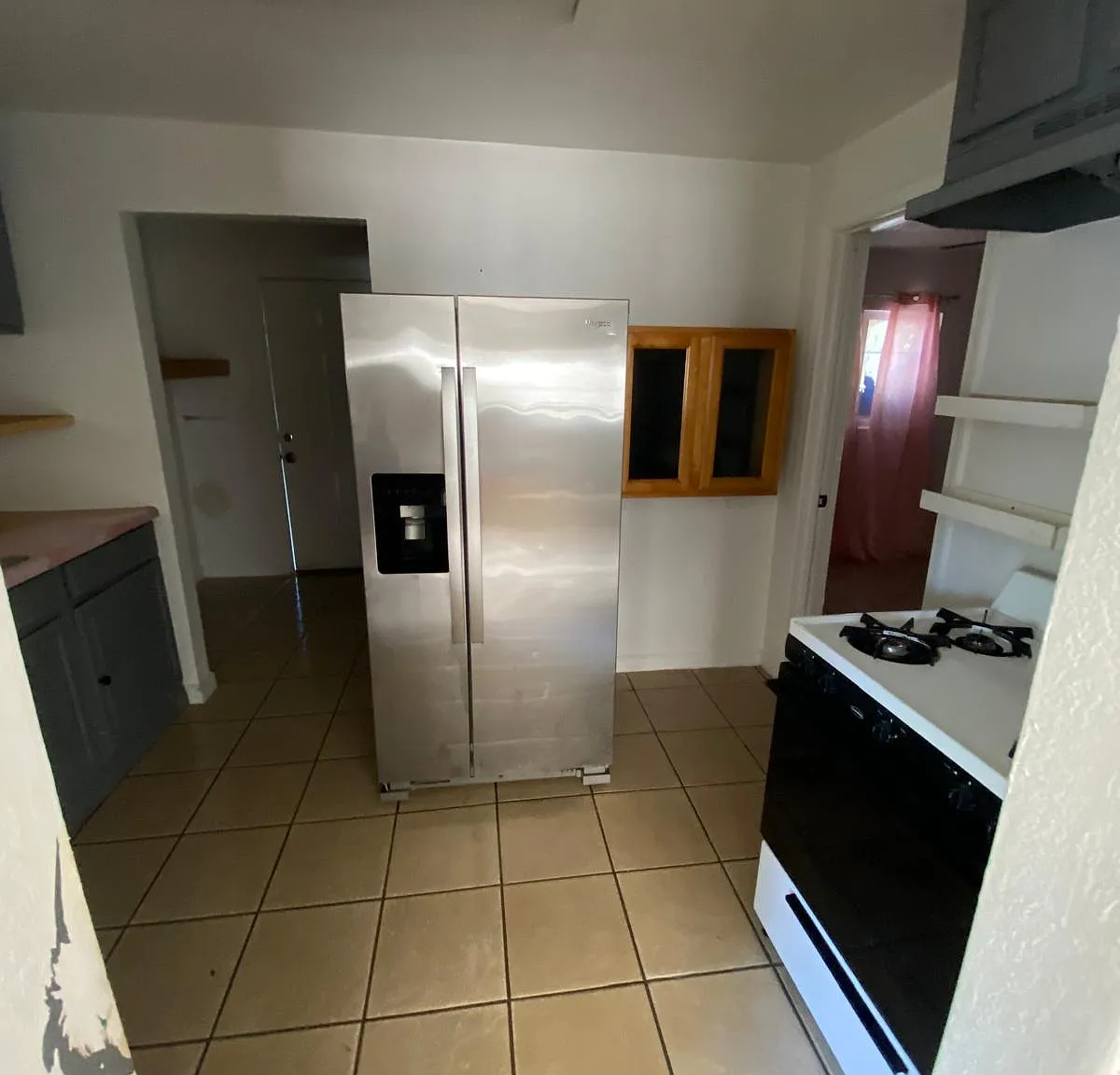 1025 Kenwood Avenue - 1031 — Photo 3