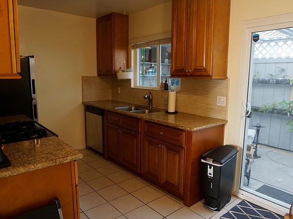 5th image of 3608 Beethoven St
