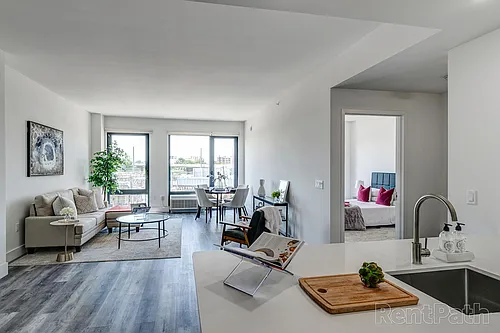 460 Grand Photo 1