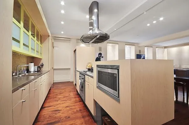 Rented by Keller Williams NYC | media 2