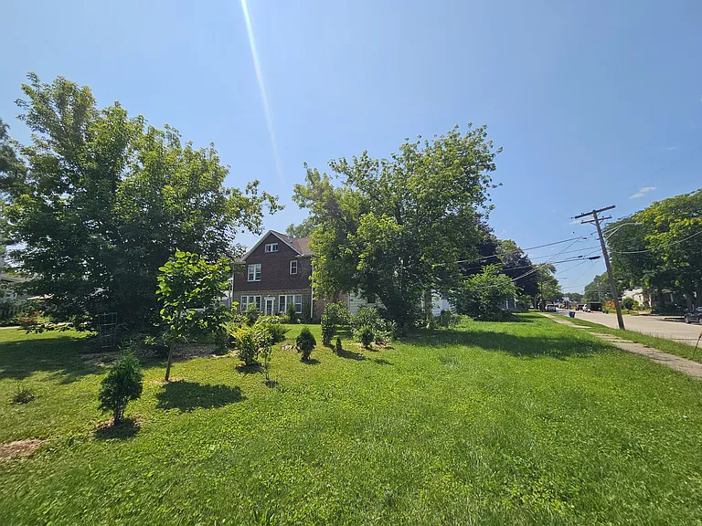 Garden View to House 2