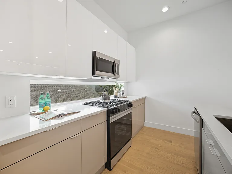 4517 Munger Ave #101 — Photo 21