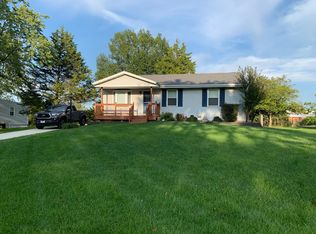 25 Vesper Dr, Ballwin, MO 63011