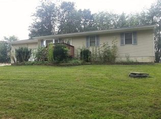18 S California St, Hebron, IN 46341