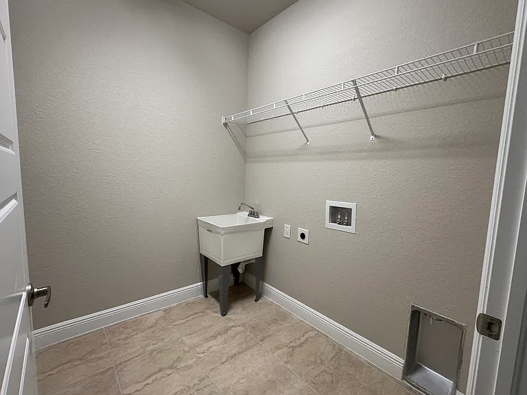 1304 Andover Dr — Photo 19