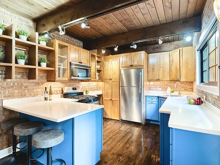 2735 N Mildred Ave #B — Photo 3
