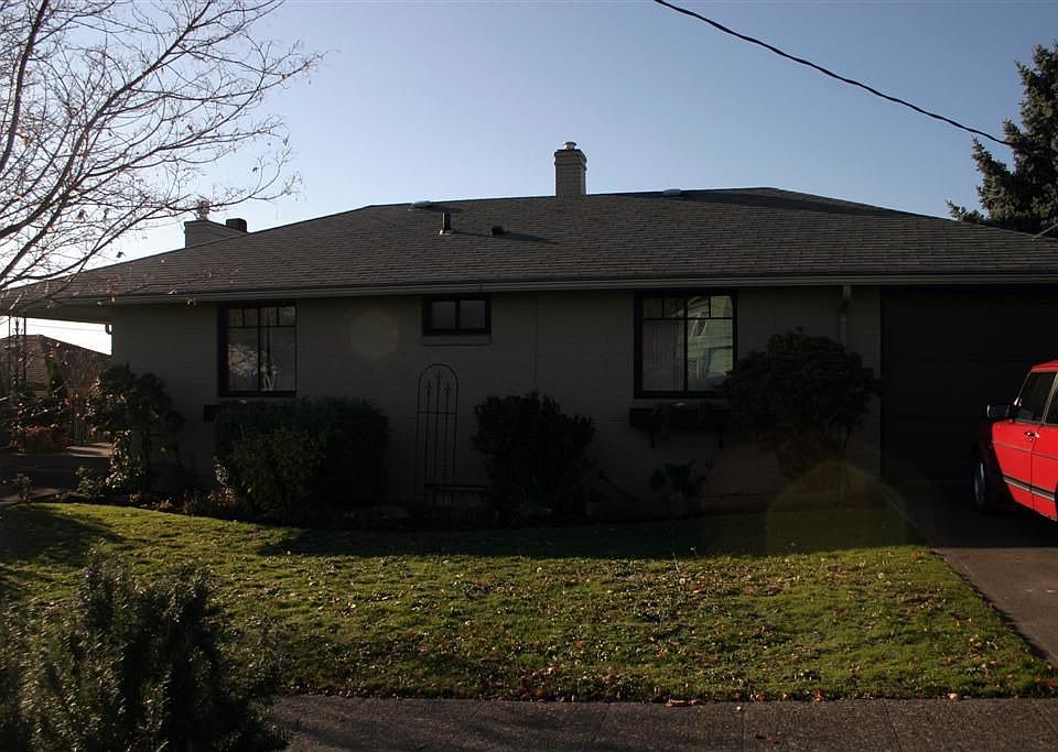 2nd image of 4125 1st Ave NW