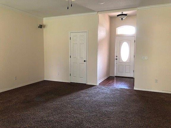 3rd image of 1203 N 22nd Pl