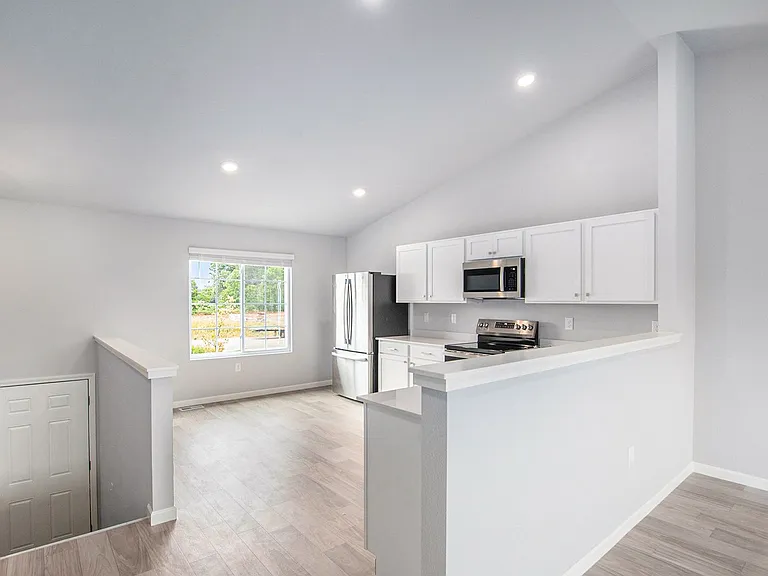 123 Mackenzie St — Photo 8