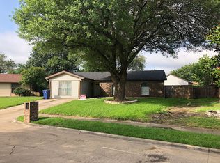 1222 White Oak Dr, Garland, TX 75040