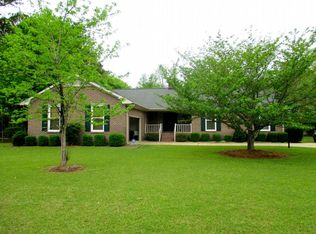 1002 Fieldgreen Cir, New Bern, NC 28562