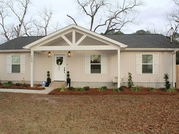 749 Pecan Rd, Slocomb, AL 36375