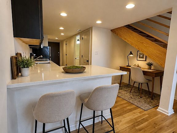 4th image of 6 E State St #18