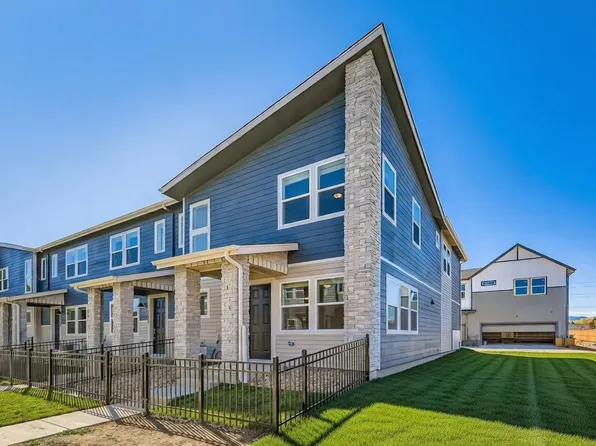 2801 Bear Springs Cir, Longmont, CO 80503