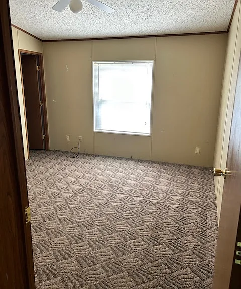 1398 Franklin Dr — Photo 6