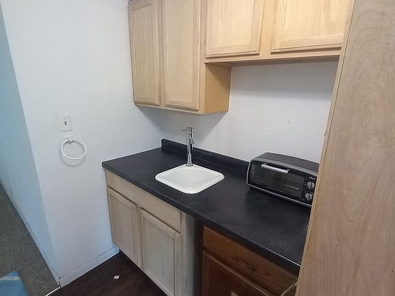 4th image of 1205 E Ash St #2