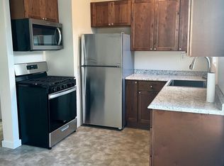 690 Elm St APT 1F, Woonsocket, RI 02895