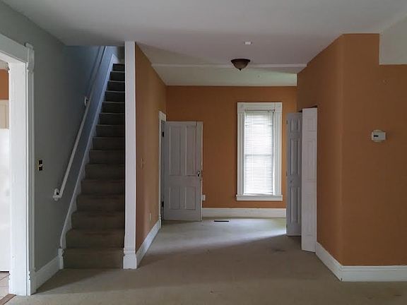 2nd image of 716 N 1st St