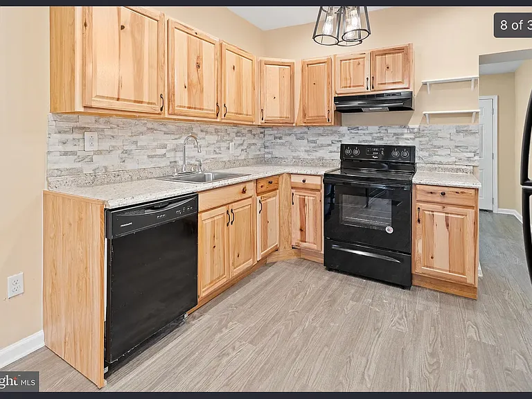 3045 N Carlisle St — Photo 6