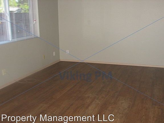 4th image of 851 NW 10th St #2900615