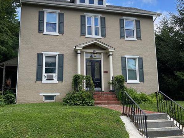 25 E Washington St APT 1E