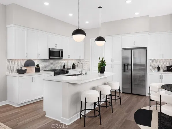 208 Siena Ct, Walnut, CA 91789