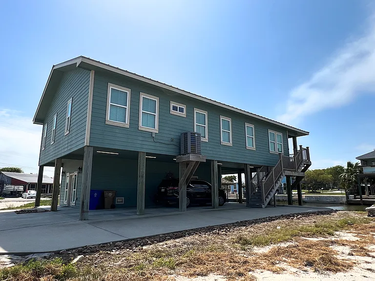 4037 Summit Dr — Photo 44