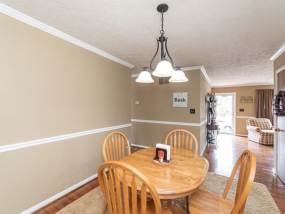 5th image of 869 Flintlock Dr