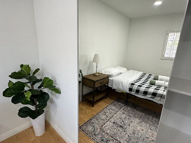 3030 Plaza St #1 — Photo 7