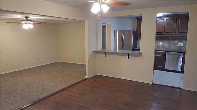 1st image of 913 W Tucker Blvd