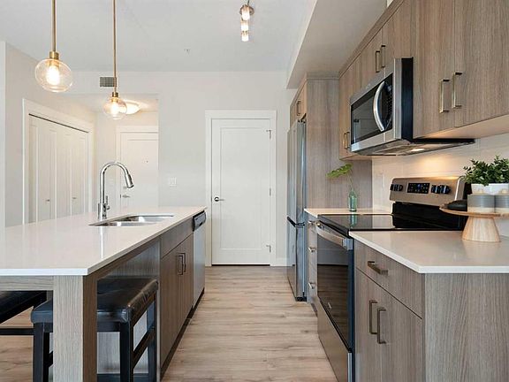 5th image of 25 NW Walgrove Walk SE #209