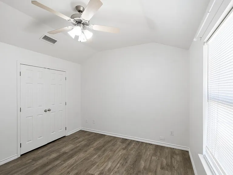 408 W Shandon Ave — Photo 19