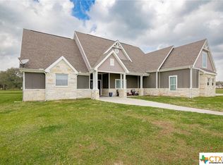 7242 Old Highway Rd, Inez, TX 77968